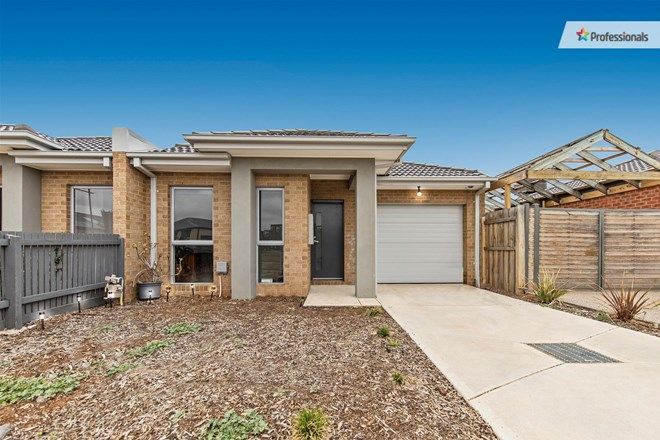 Picture of 2/9 Cooloongup Crescent, MELTON WEST VIC 3337