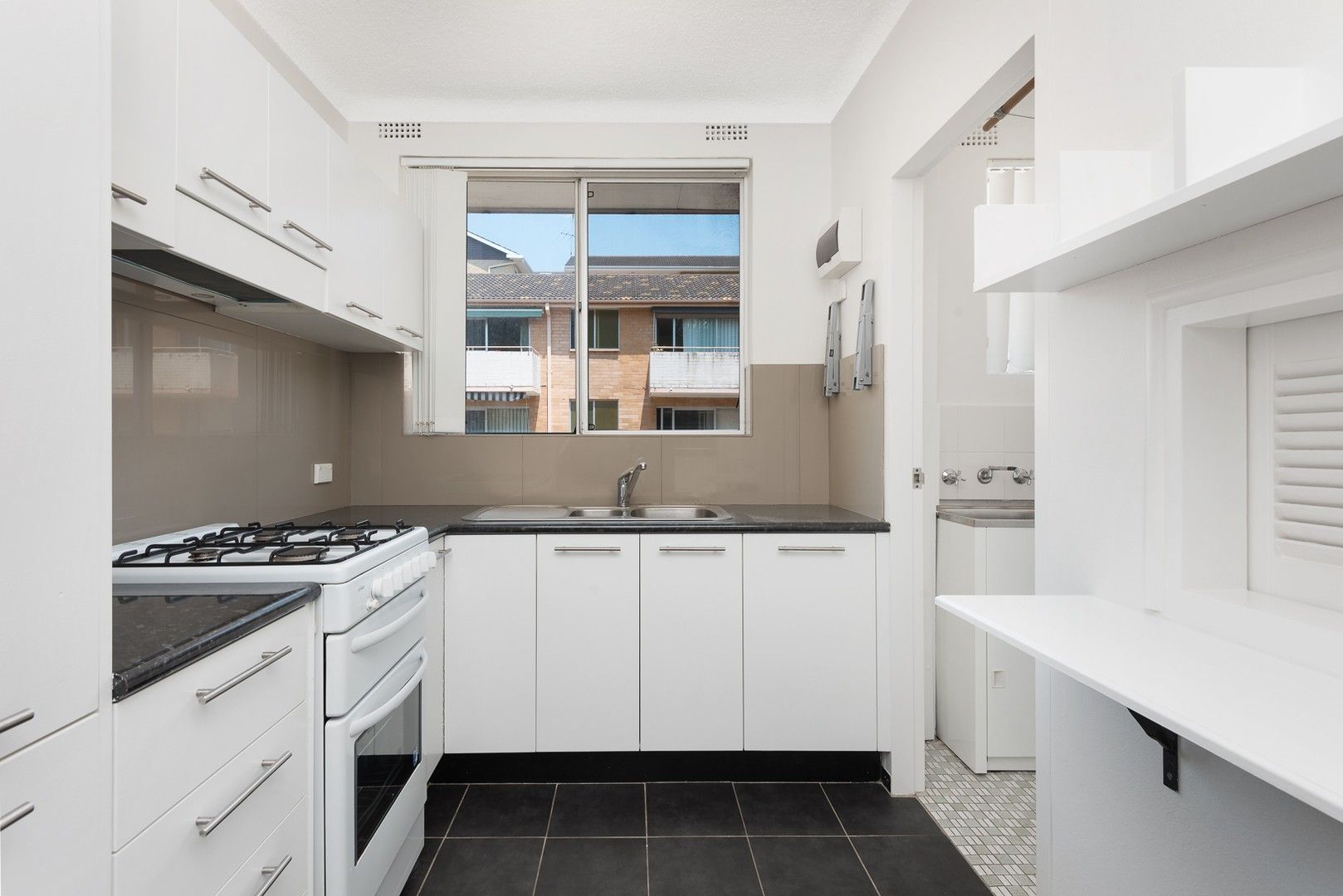 2 bedrooms Apartment / Unit / Flat in 6/33-41 Stokes Street LANE COVE NSW, 2066