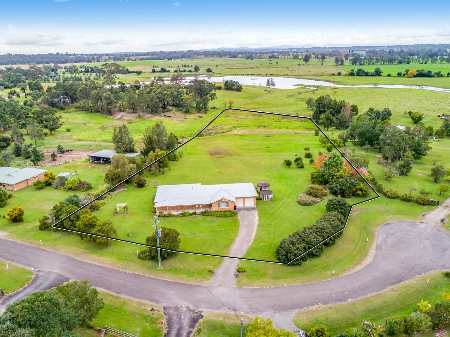 15 Frances Dun Close, Duns Creek NSW 2321 House for Sale 849,000