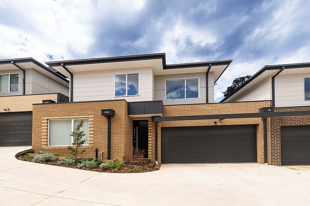 2/70 Russell Crescent, Doncaster East VIC 3109