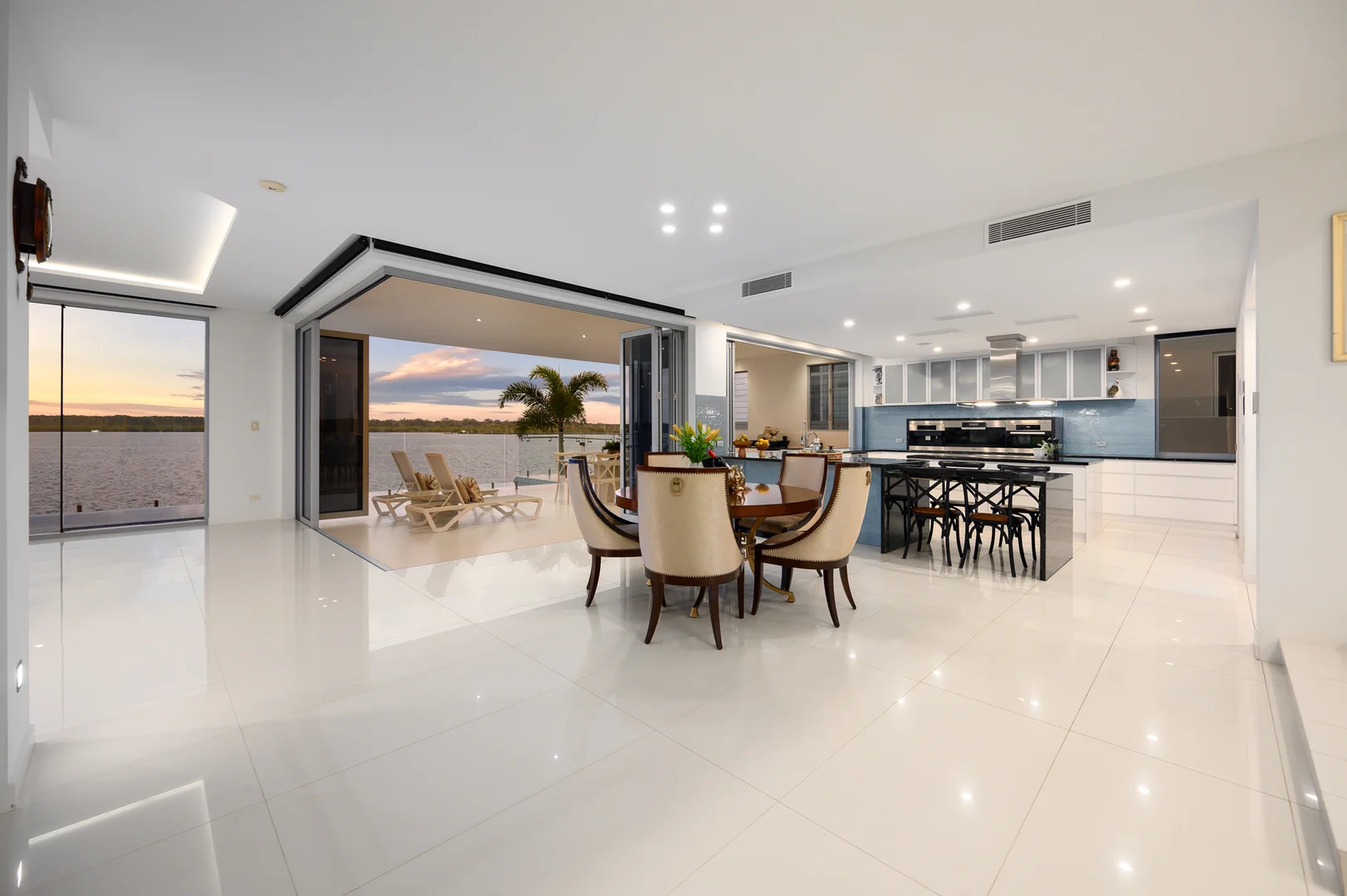 Additional image 11 of 46 Knightsbridge Parade, Sovereign Islands QLD 4216