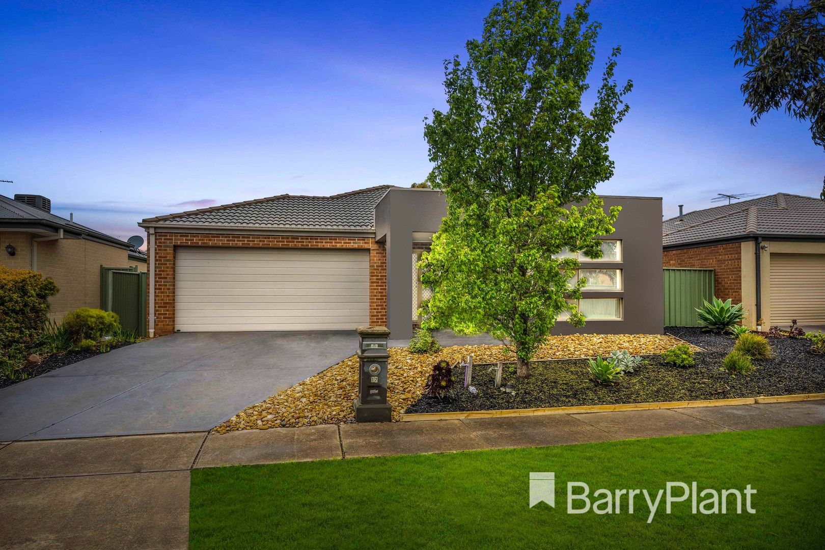 4 bedrooms House in 17 Pembury Way WYNDHAM VALE VIC, 3024