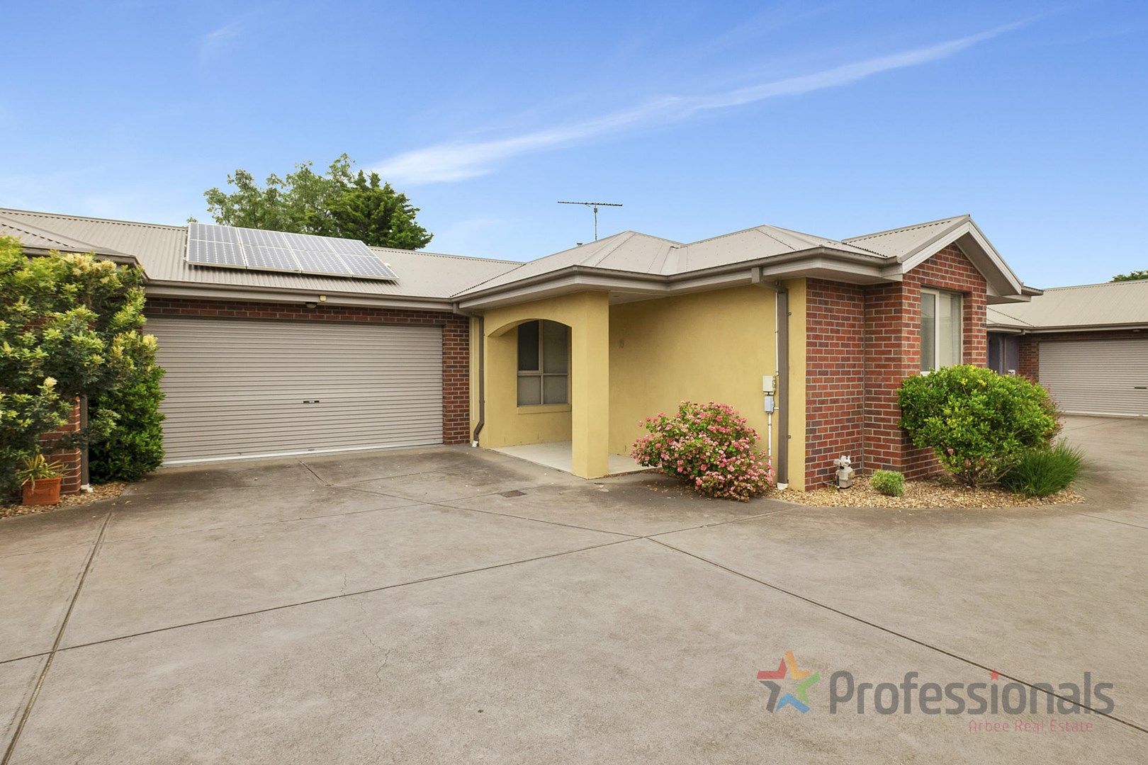 10/11 Graham Street, Bacchus Marsh VIC 3340, Image 0