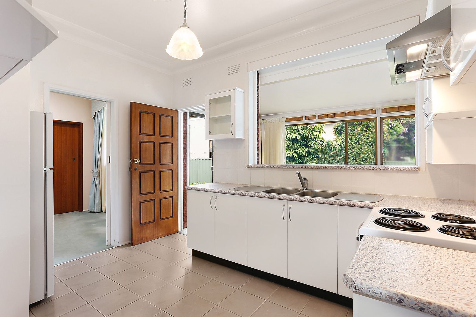 8 Molloy Avenue, South Coogee NSW 2034, Image 1