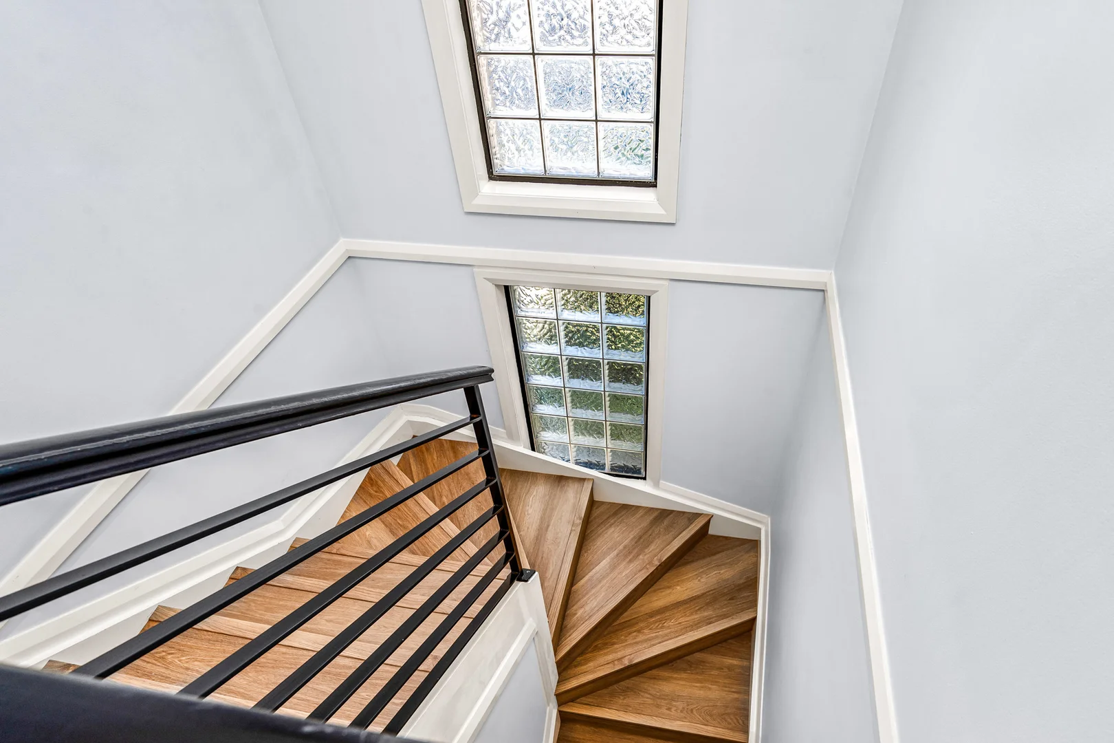 Image 12