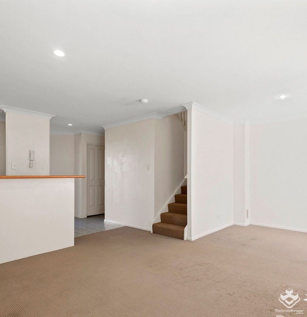 17/12 Peter Court, Sunnybank Hills QLD 4109, Image 2