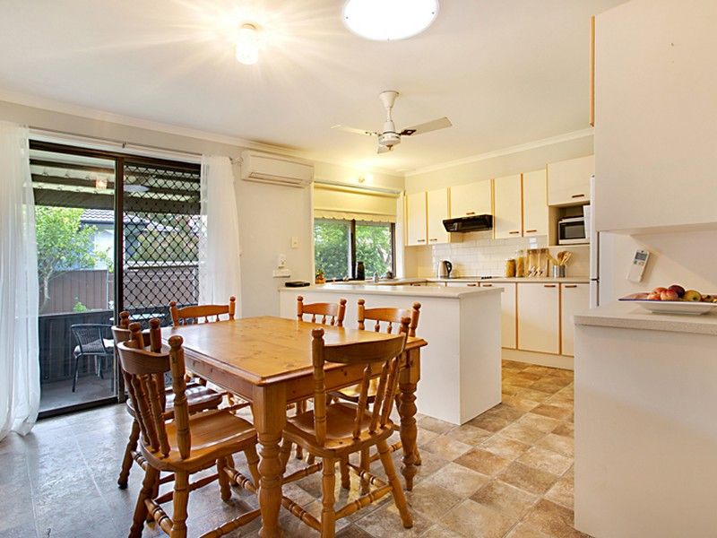 8 Wentworth Drive, Camden South NSW 2570, Image 2