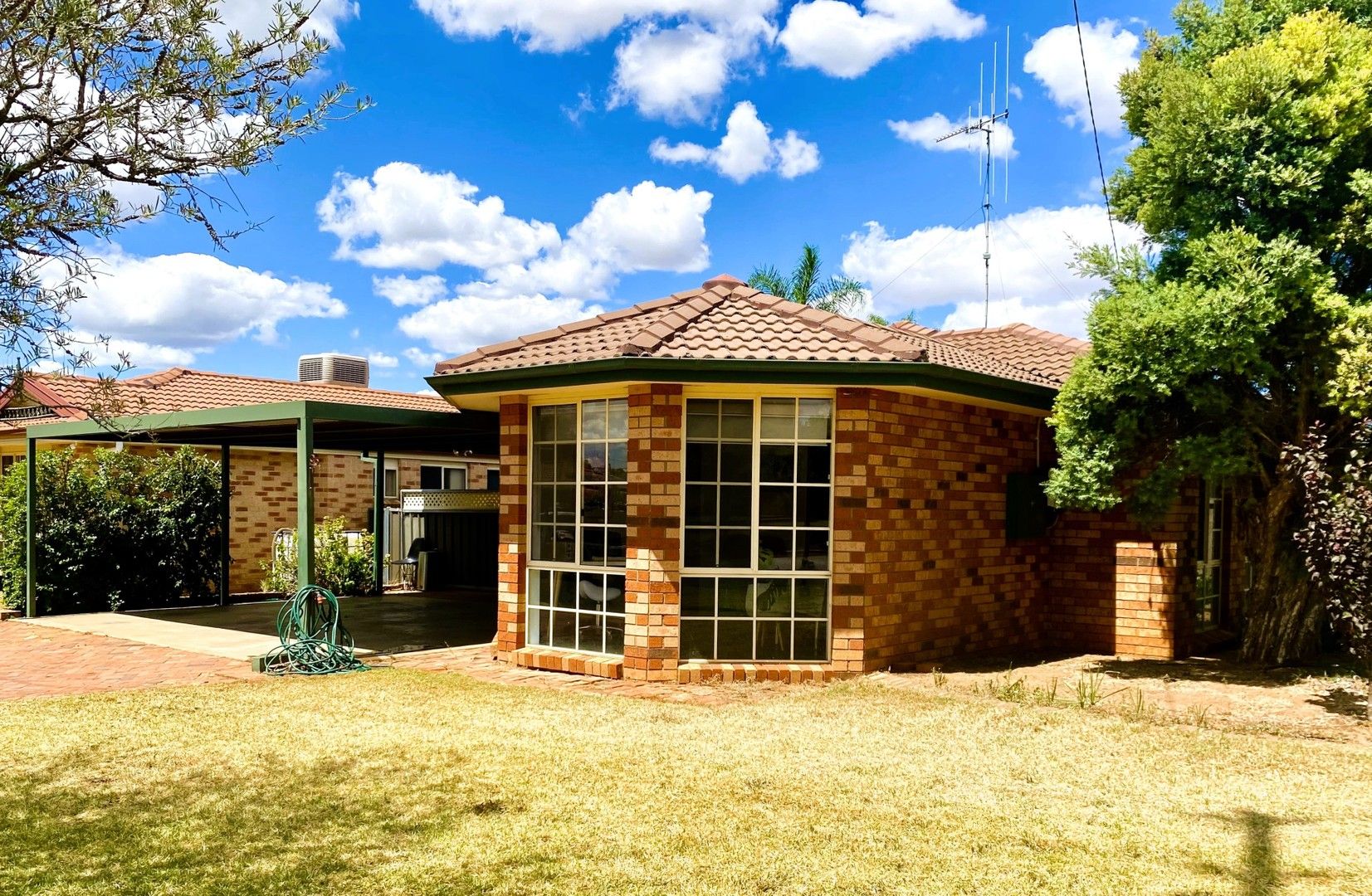 1 Guillan Place, Parkes NSW 2870, Image 0