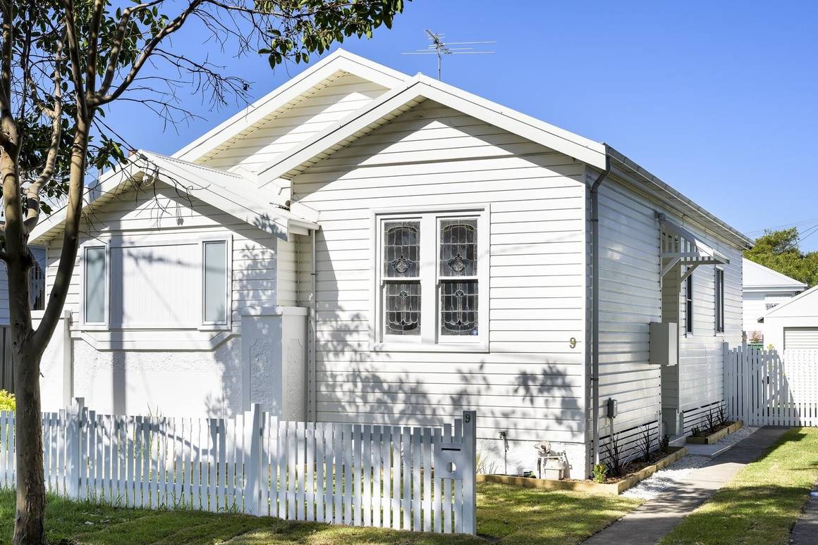 Picture of 9 Antill Street, MAYFIELD NSW 2304