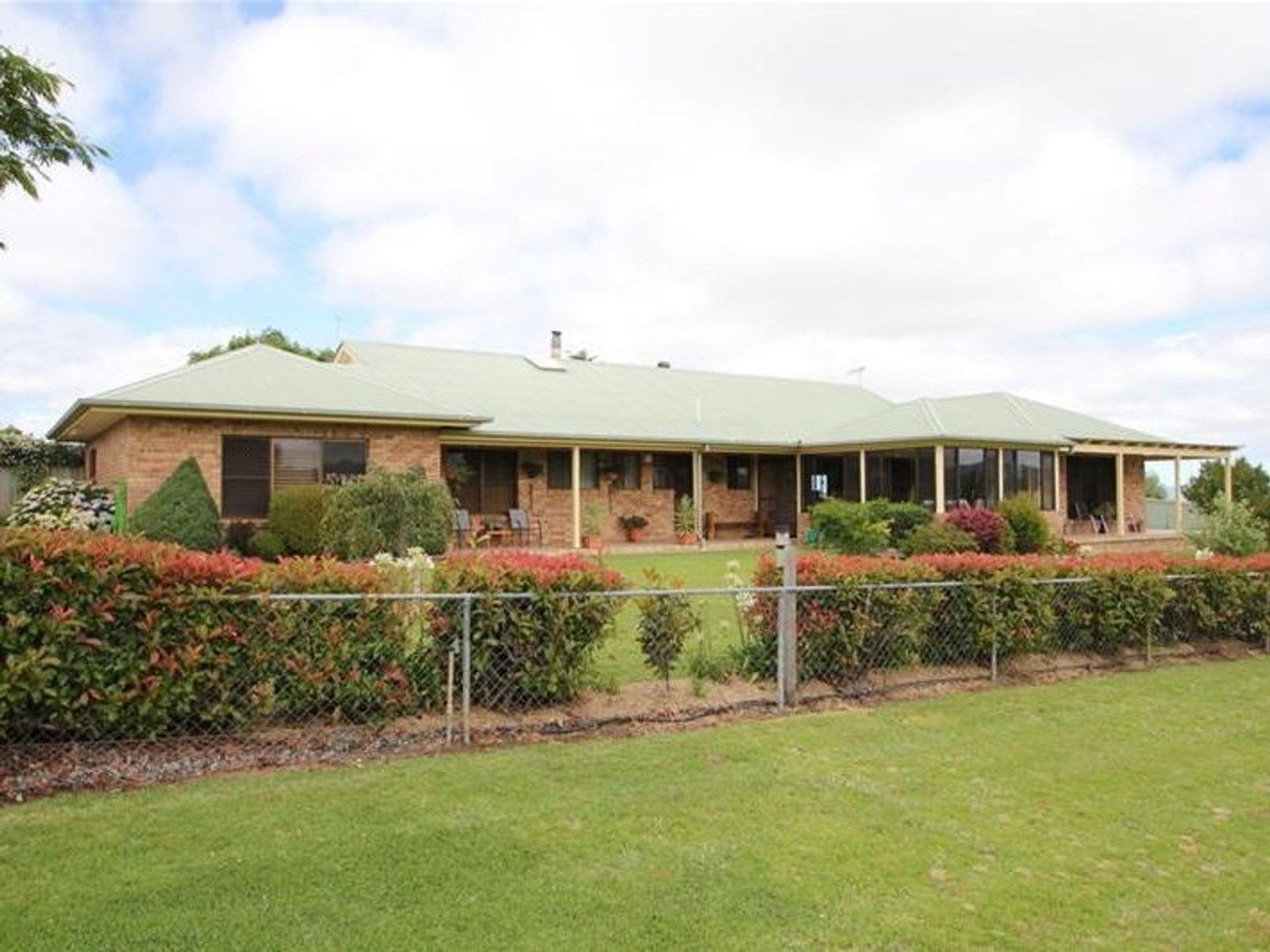 330 Bellevue Road, Tenterfield NSW 2372, Image 0