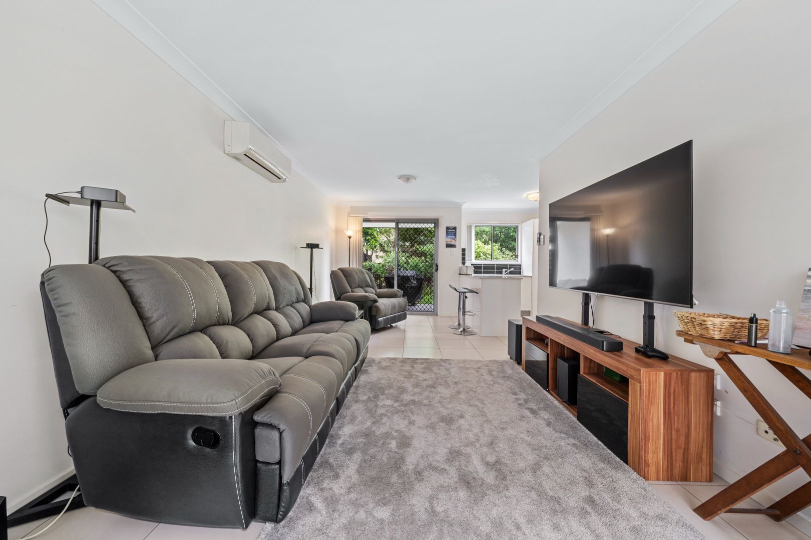 100/4 Myola Street, Browns Plains QLD 4118, Image 2