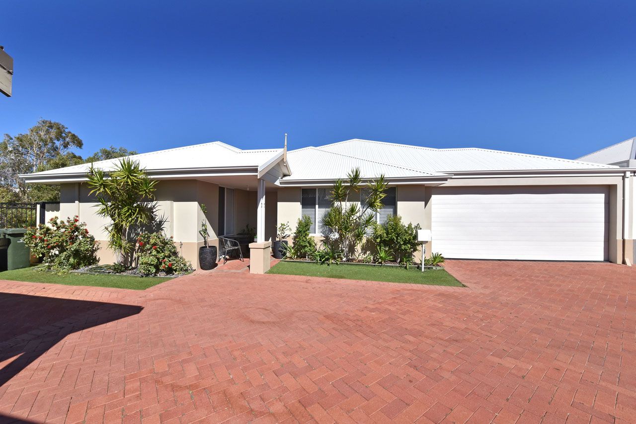 27 Airlie Chase, Clarkson WA 6030, Image 0