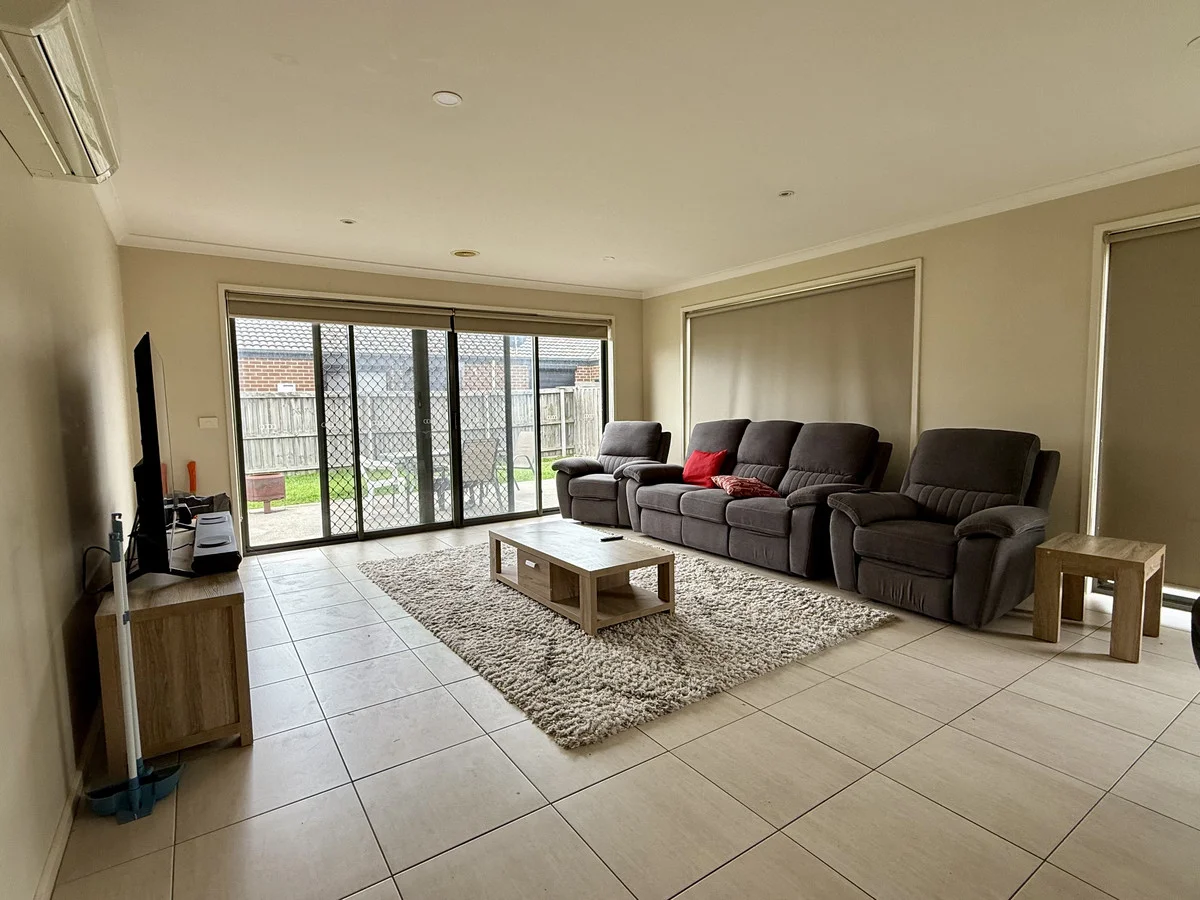 Additional image 2 of 100 Hammersmith Circuit, Traralgon VIC 3844