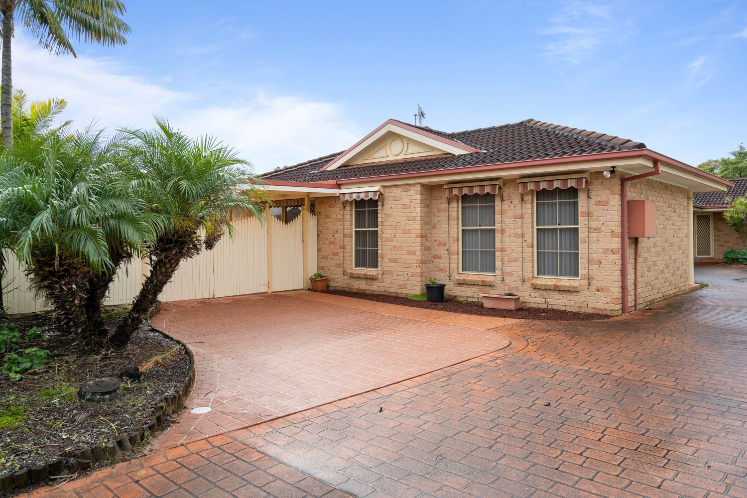 5a Castlereagh Crescent, Bateau Bay NSW 2261, Image 0