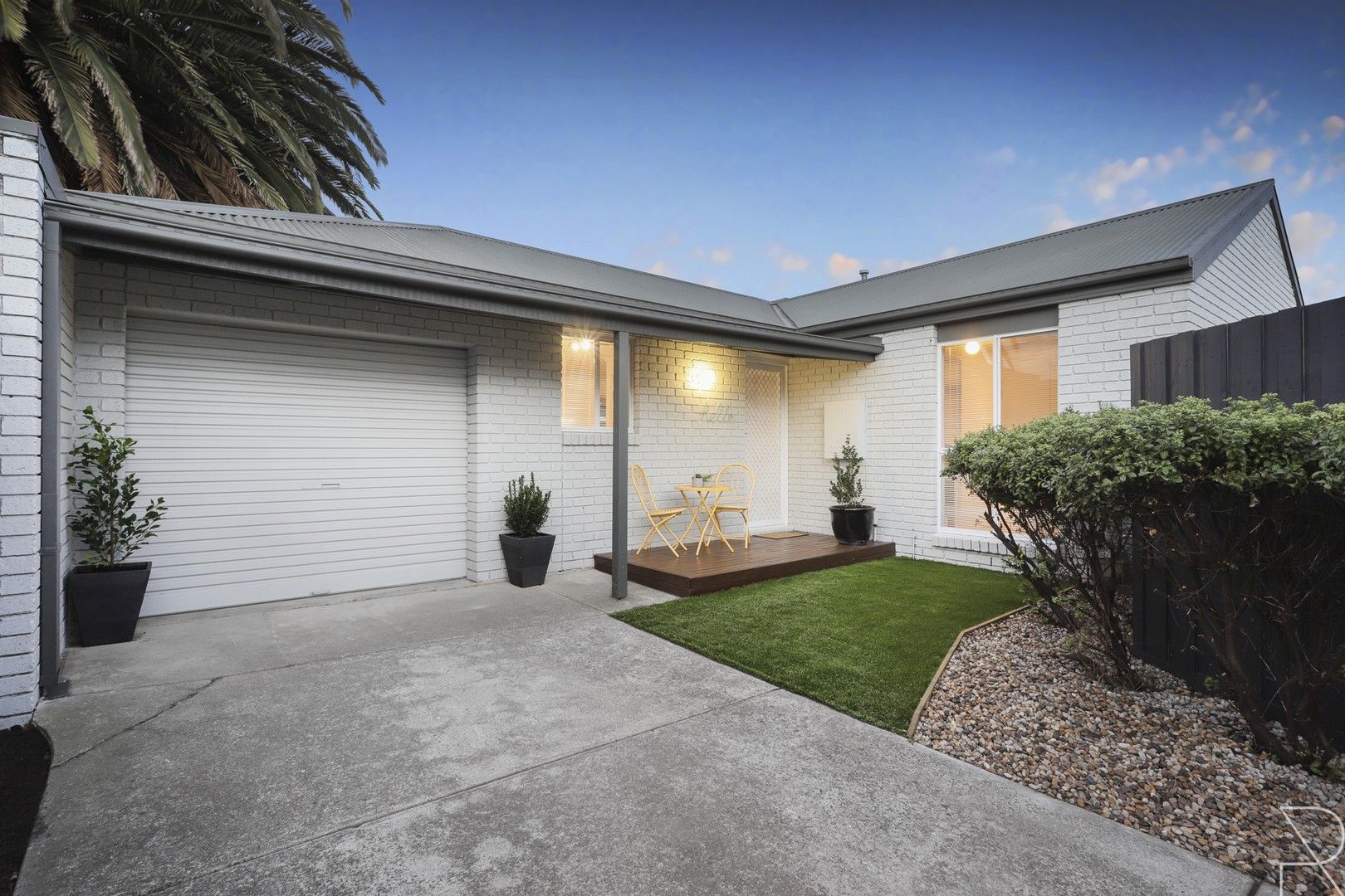 2/10 Cleghorn Avenue, Altona North VIC 3025, Image 0