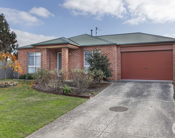 16 Heales Street, Mount Pleasant VIC 3350