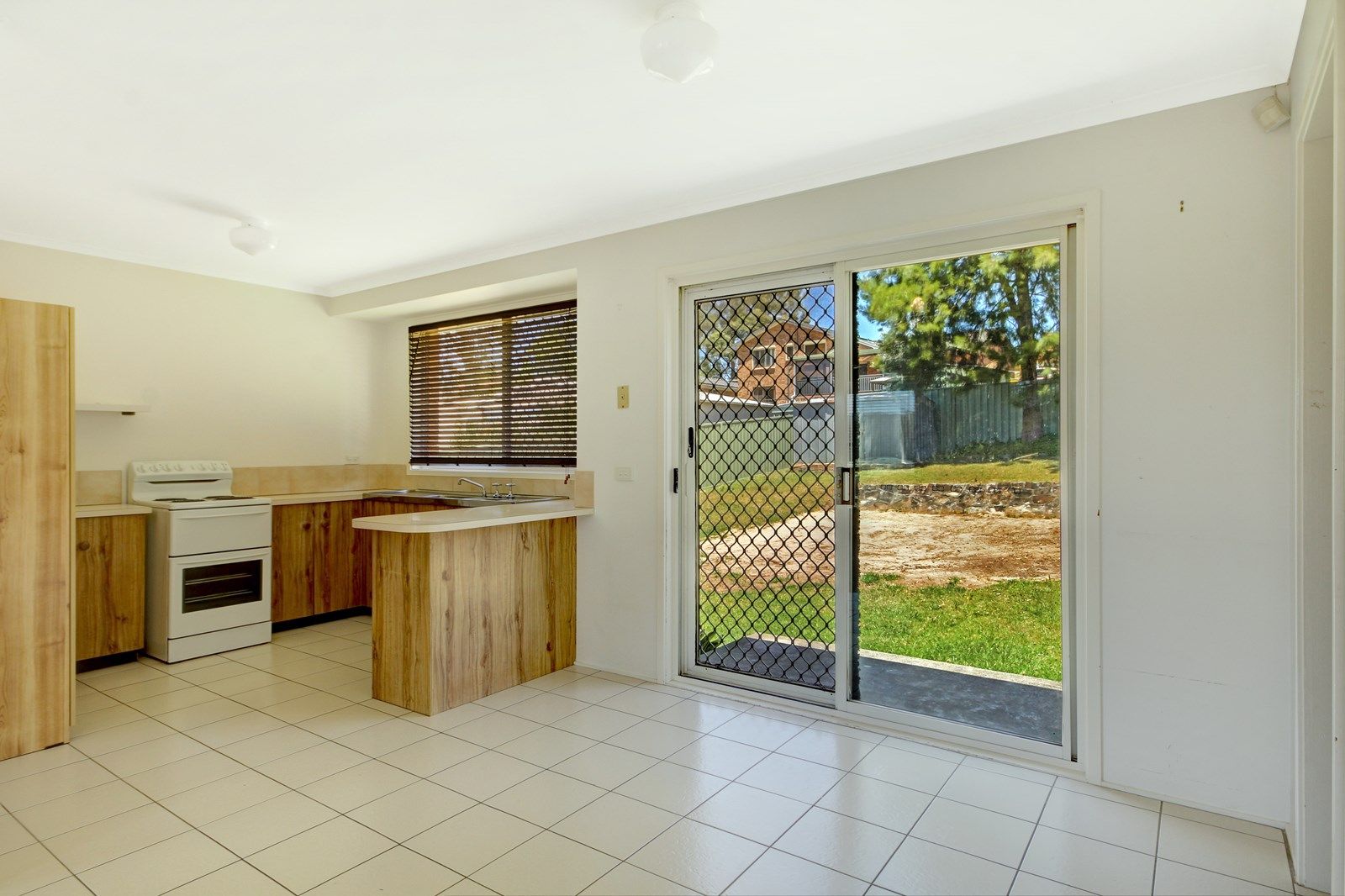 10 Fromholz Crescent, Avondale NSW 2530, Image 1