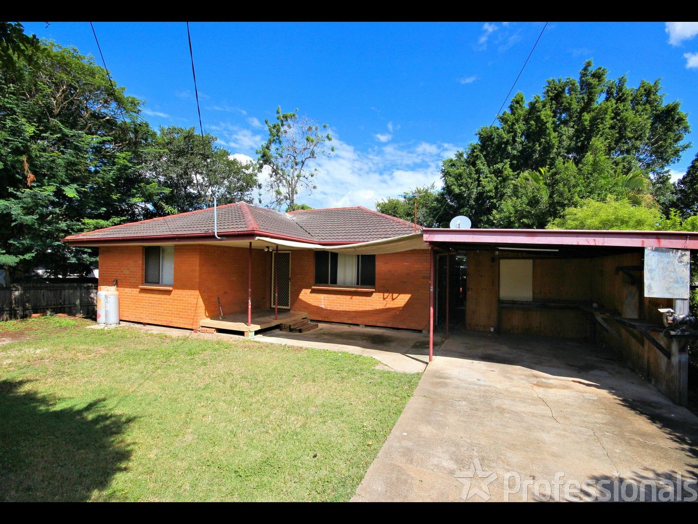 21 Lucas Street, Dinmore QLD 4303, Image 0