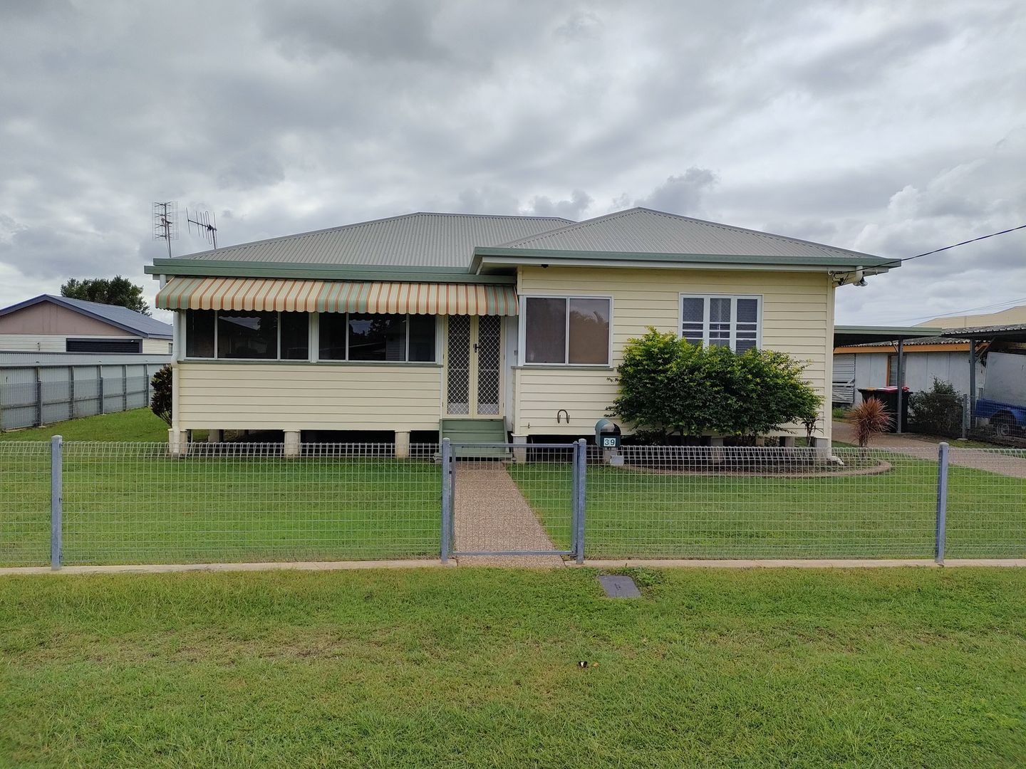 39 Tarakan Street, Svensson Heights QLD 4670, Image 1