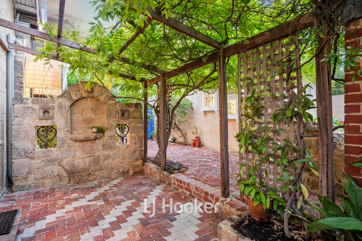 Additional image 20 of 75 Wood Street, White Gum Valley WA 6162