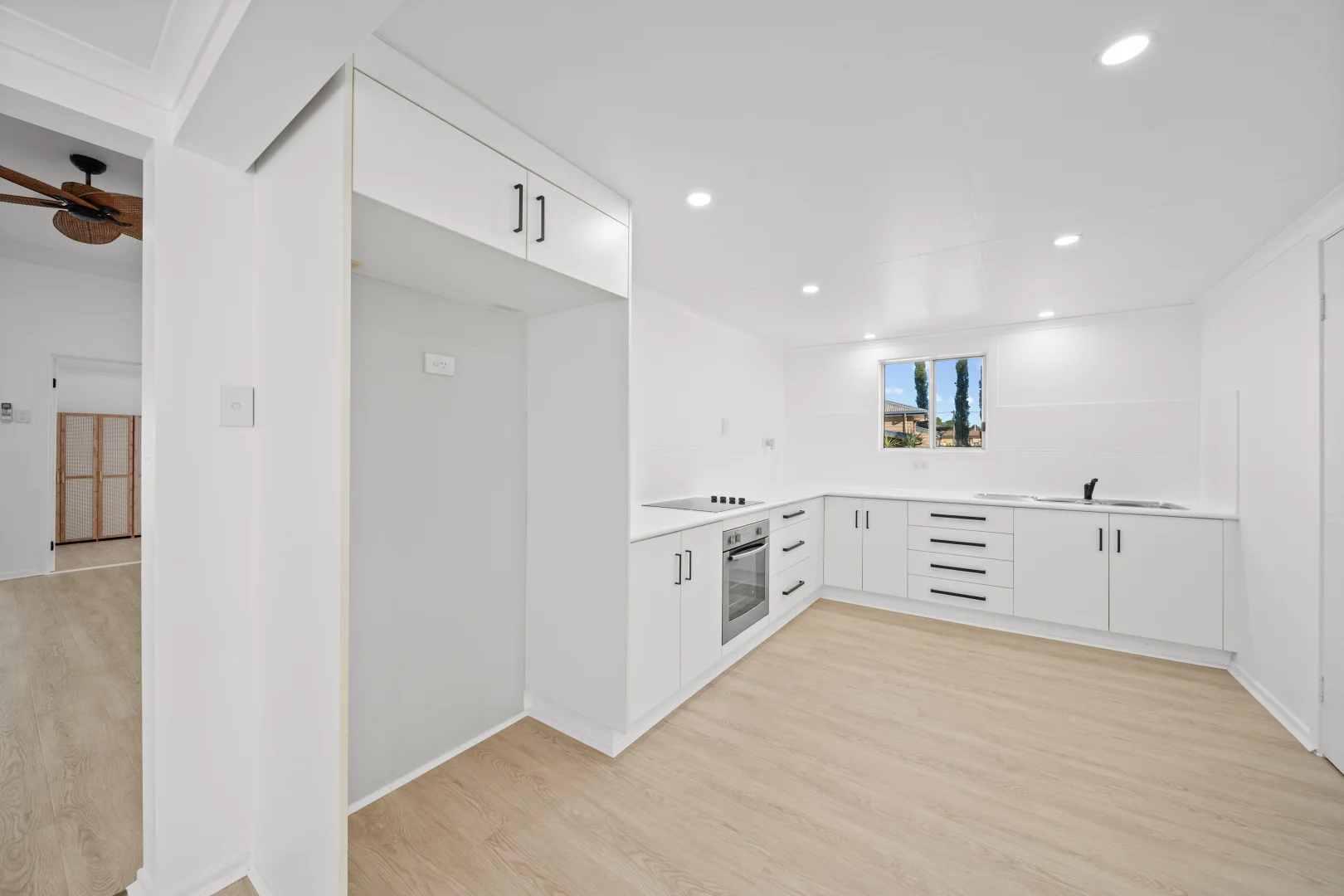 Additional image 3 of 5 Round Tree Drive, Emerald QLD 4720