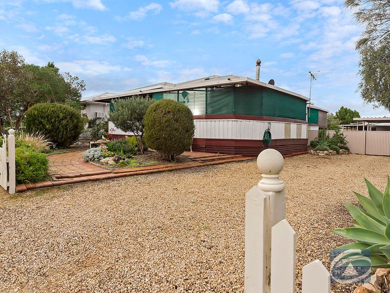 6 Curlew Crescent, Thompson Beach SA 5501, Image 1