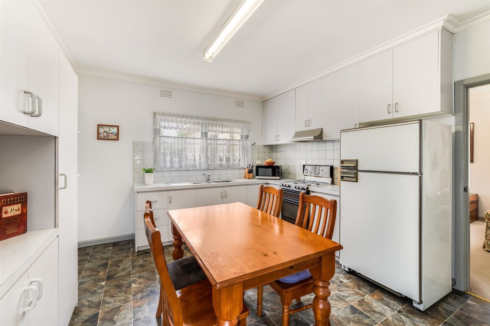 12 Orr Street, Manifold Heights VIC 3218, Image 2