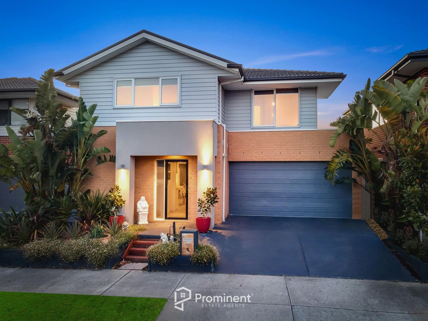 43 Royaloak Crescent, Cranbourne East VIC 3977, Image 0