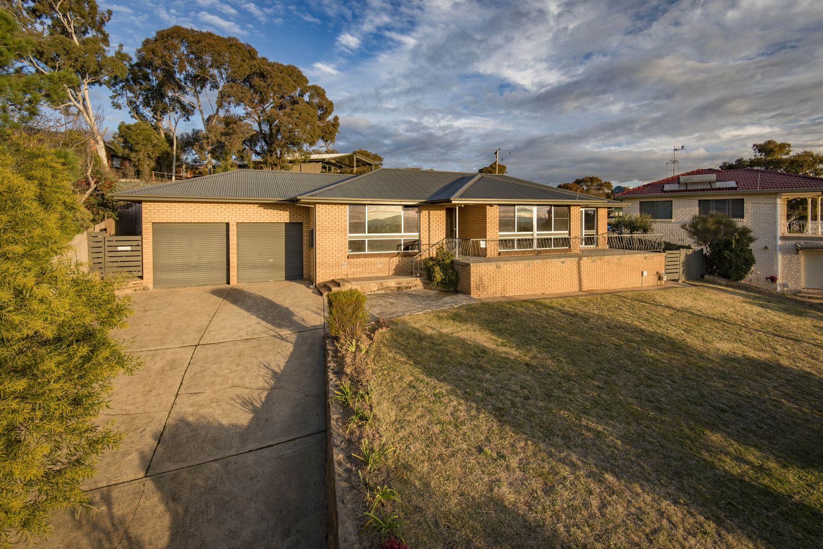 37 Bendora Avenue, Crestwood NSW 2620, Image 2