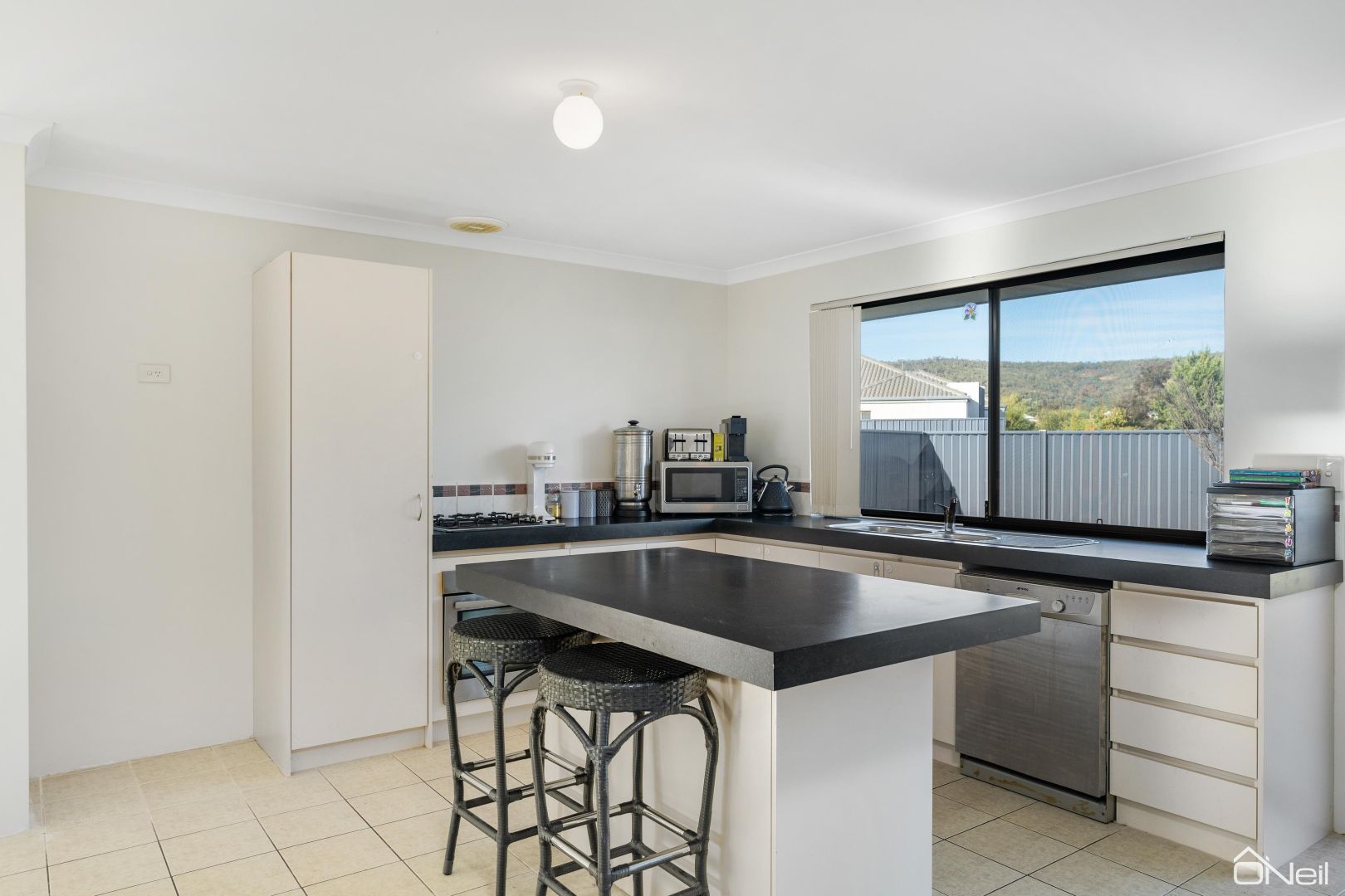 13 Mintberry Gardens, Byford WA 6122, Image 2