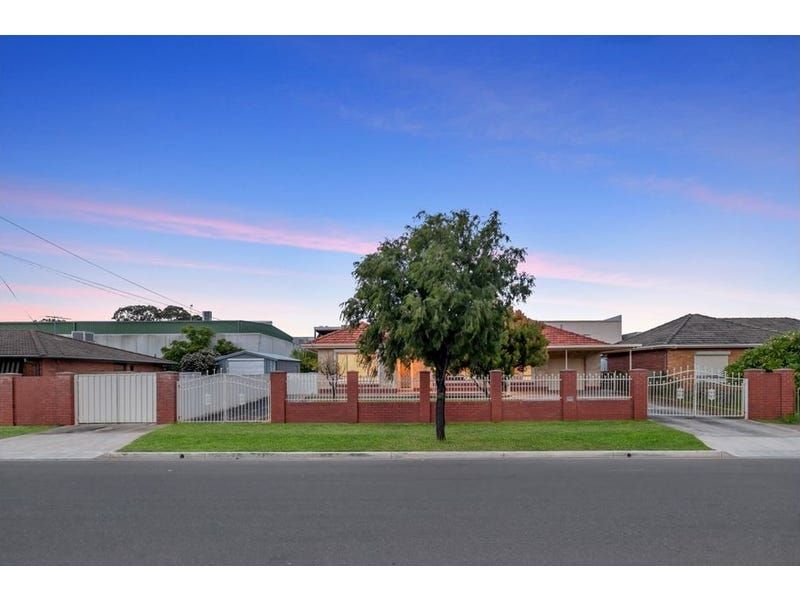 3 bedrooms House in 11 Coronation Avenue CAMPBELLTOWN SA, 5074