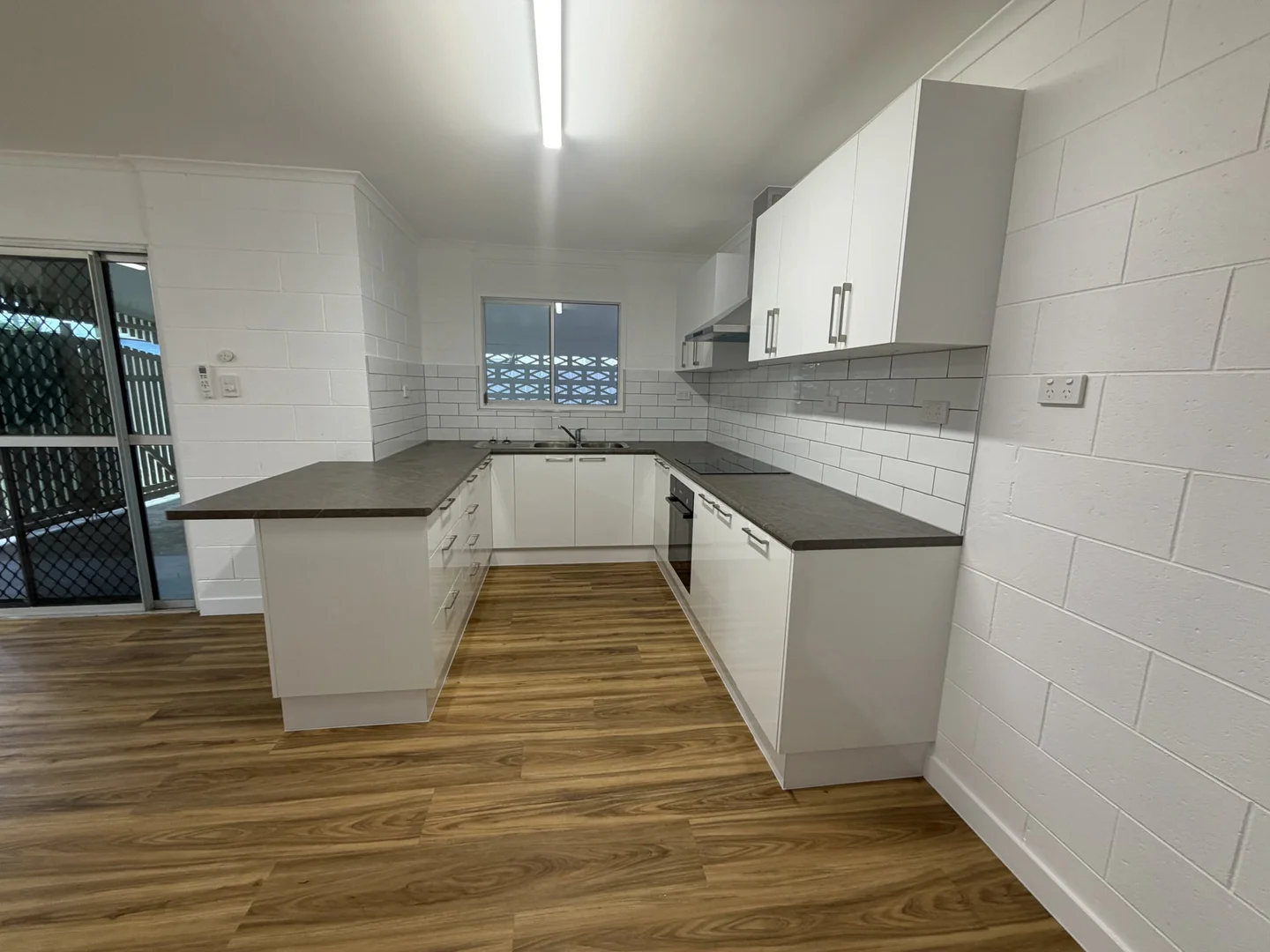 Additional image 4 of 2/107 Upper Richardson Street, Whitfield QLD 4870