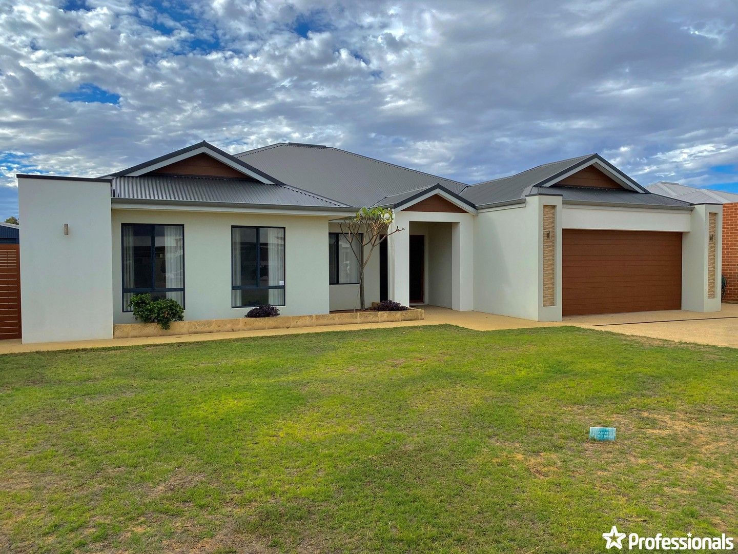 19 Coastside Crescent, Glenfield WA 6532, Image 1