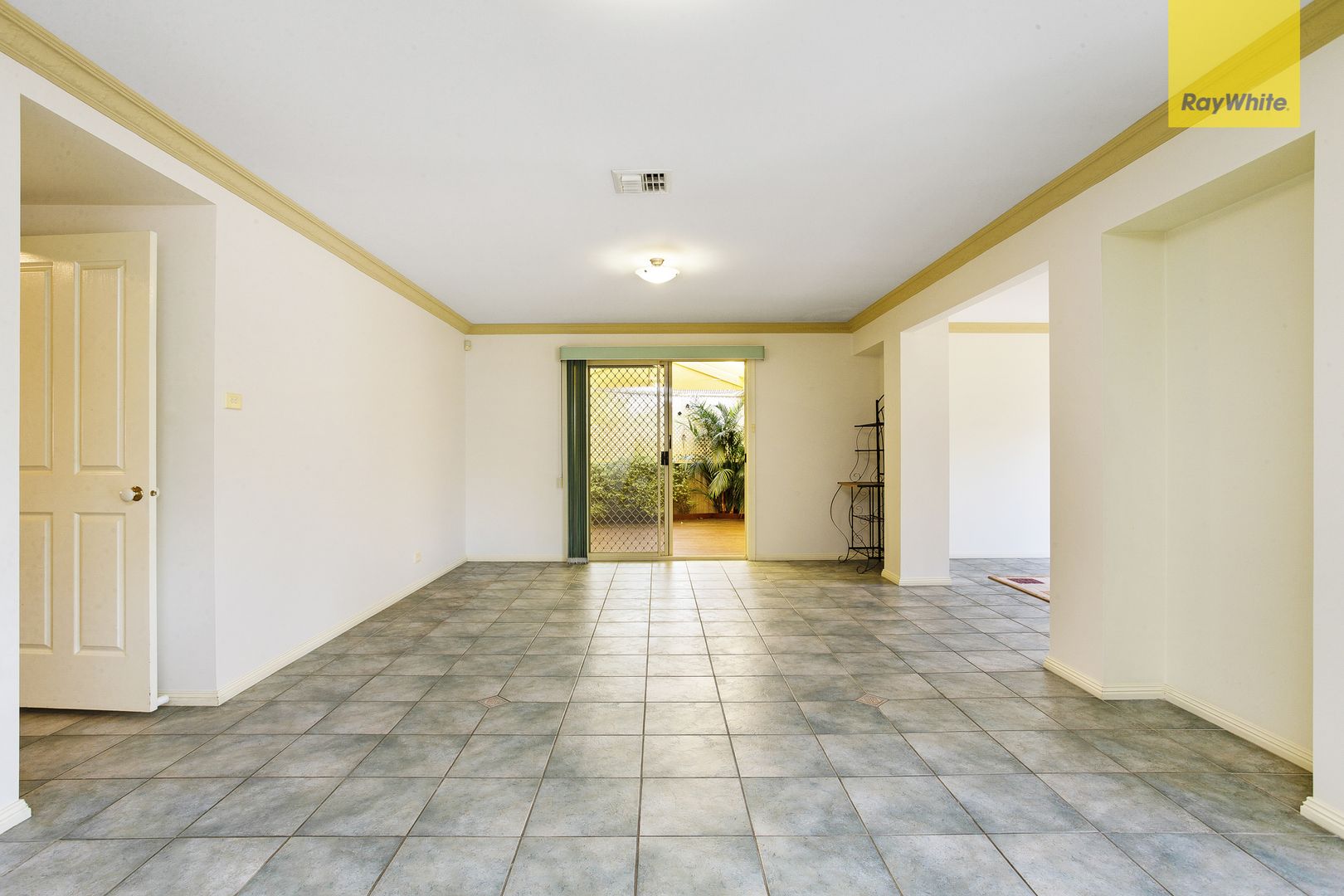 4 Strachan Close, Taylors Lakes VIC 3038 House For Rent 650 Domain