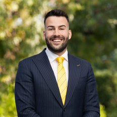 Ray White Werribee - Petar Krnjeta