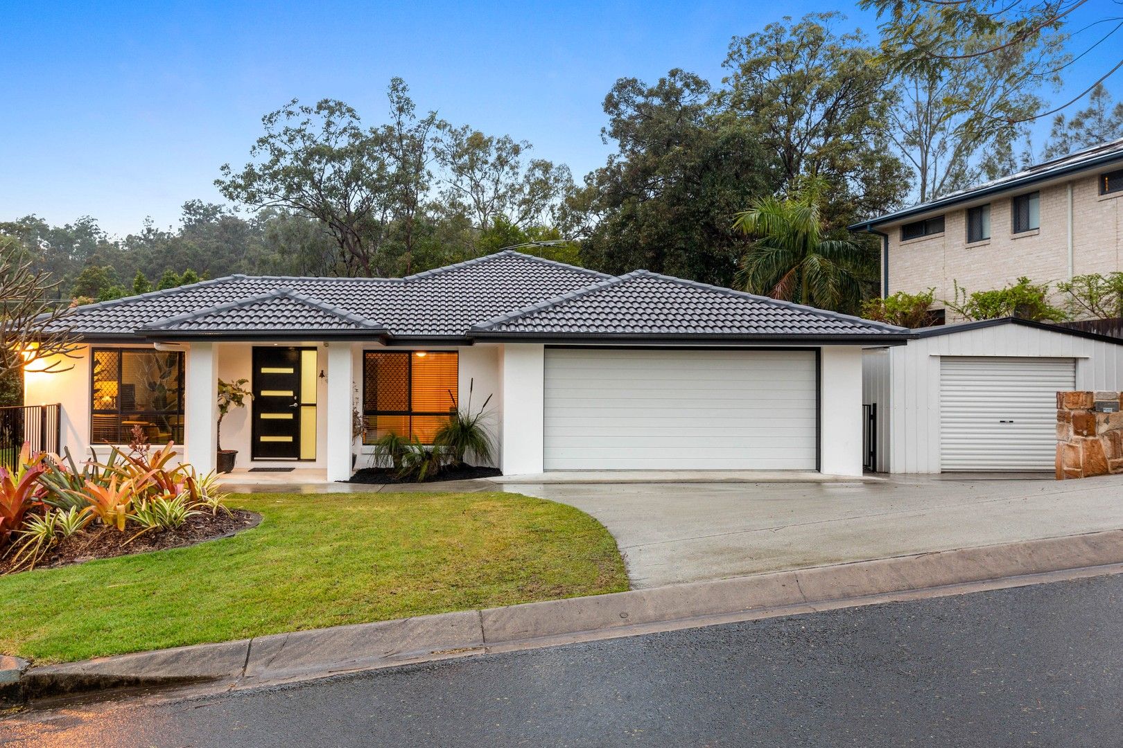 4 Highbury Place, Upper Kedron QLD 4055, Image 0