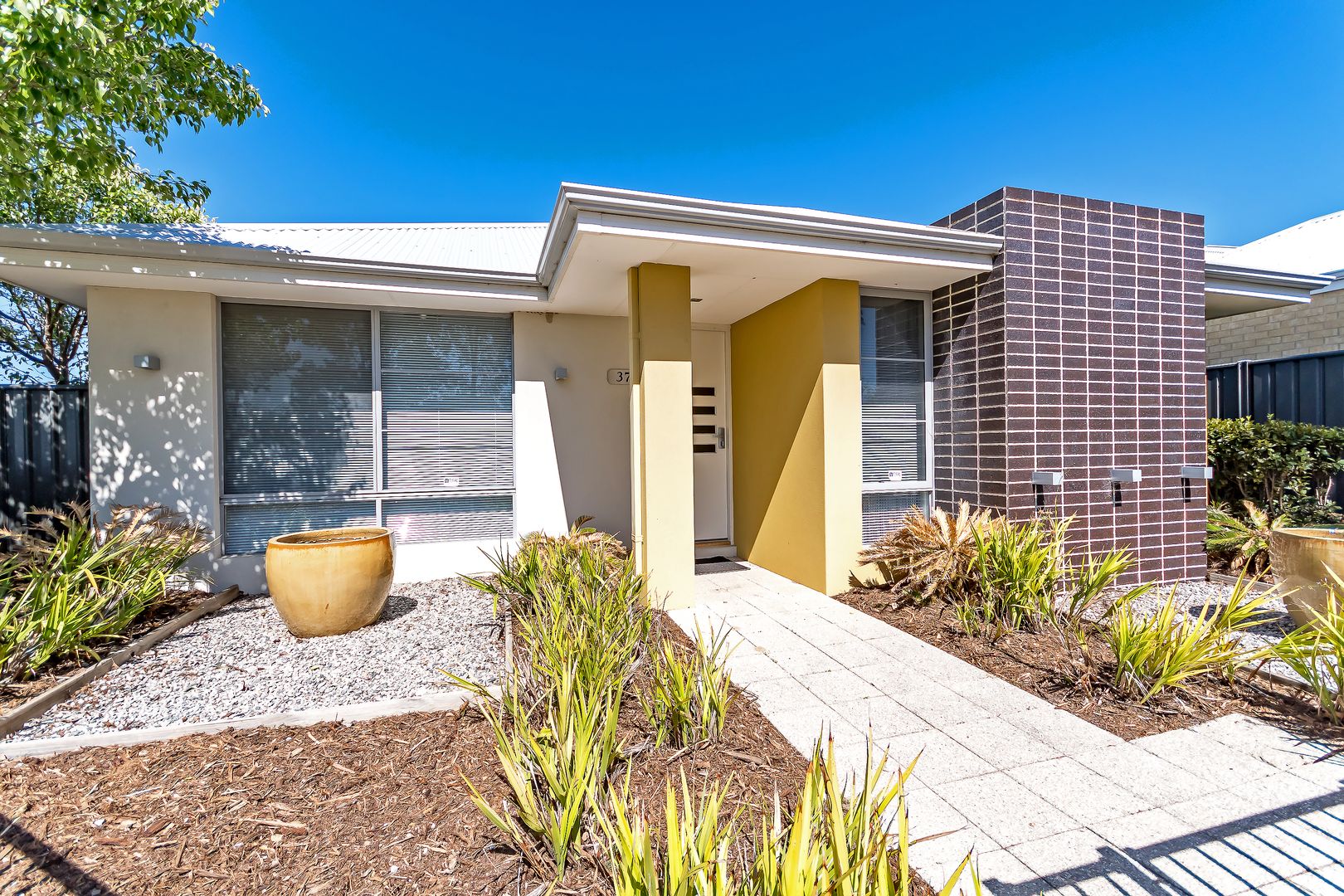 37 Botanic Avenue, Banksia Grove WA 6031, Image 1