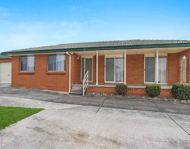 1/2 Kempt Place, Barrack Heights NSW 2528