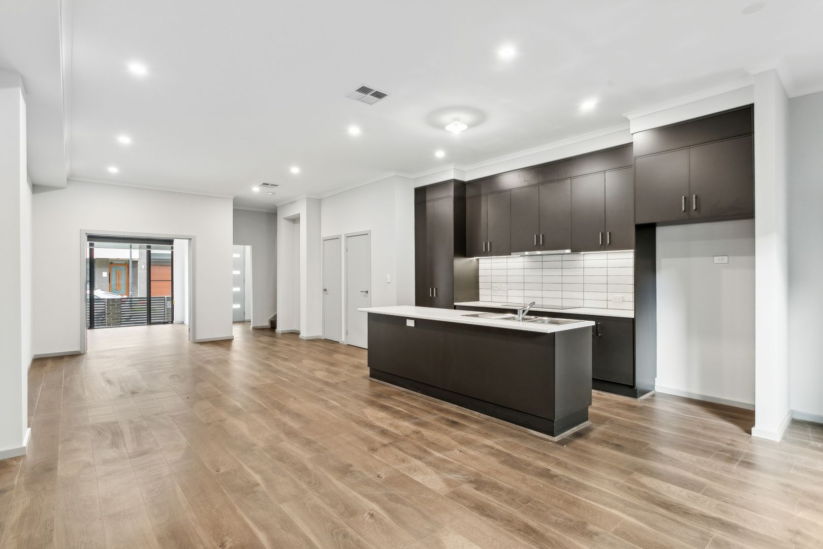 18 Winpirra Circuit, Lightsview SA 5085 House For Rent Domain