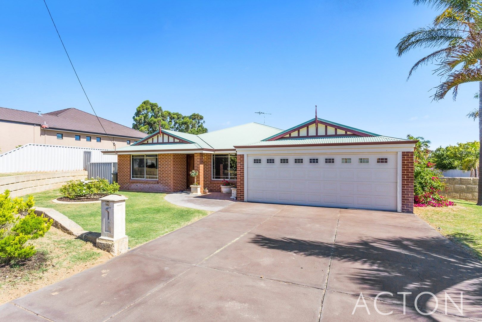 98 East Churchill Avenue, Beeliar WA 6164, Image 0