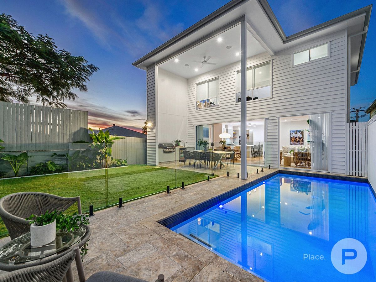 5 bedrooms House in 19 Hipwood Street NORMAN PARK QLD, 4170