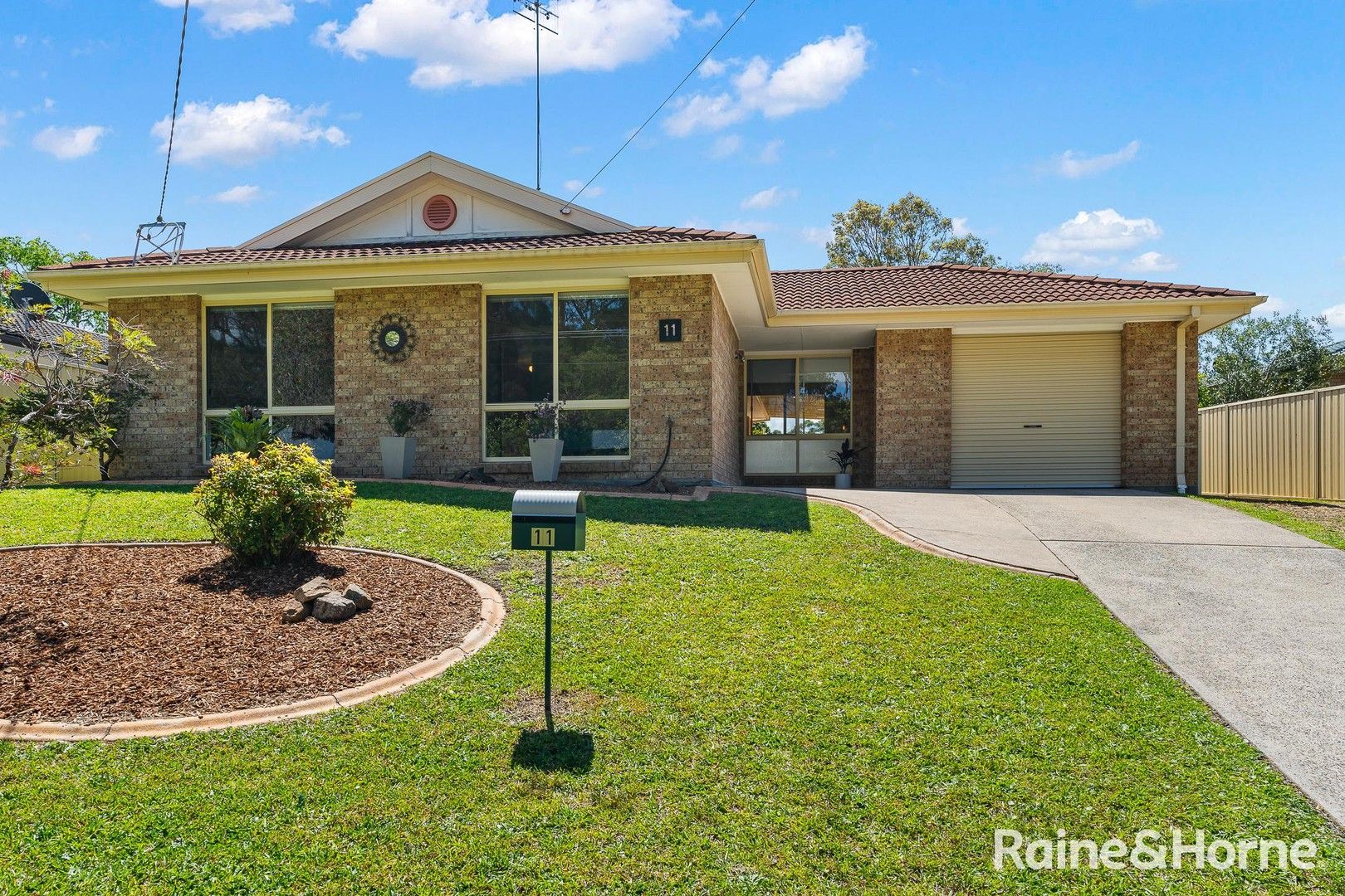 3 bedrooms House in 11 Nelson Drive ULLADULLA NSW, 2539