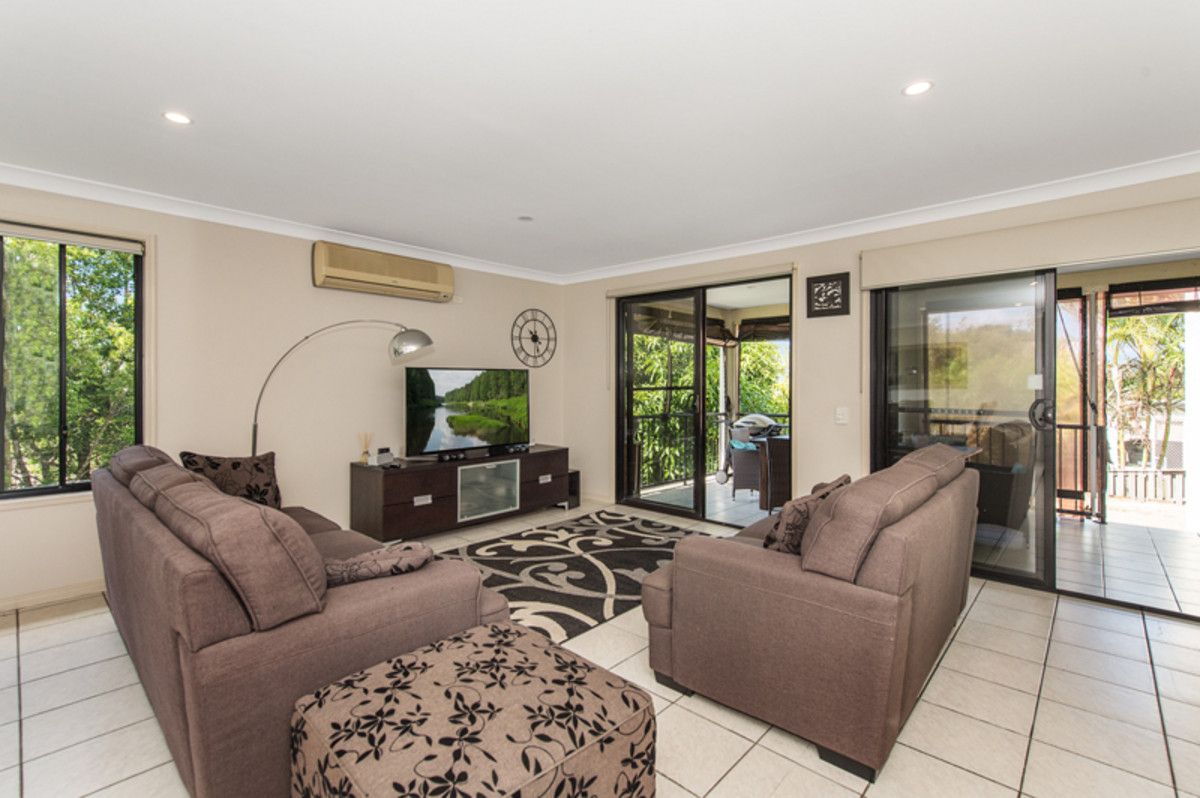 23 Corai Close, Pacific Pines QLD 4211, Image 2