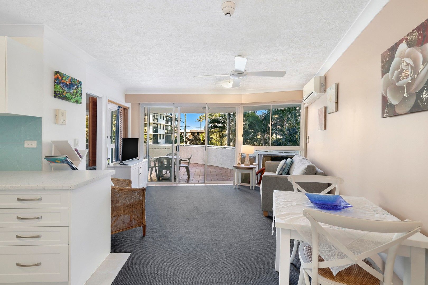 1 bedrooms Apartment / Unit / Flat in 14/210-218 Surf Parade SURFERS PARADISE QLD, 4217