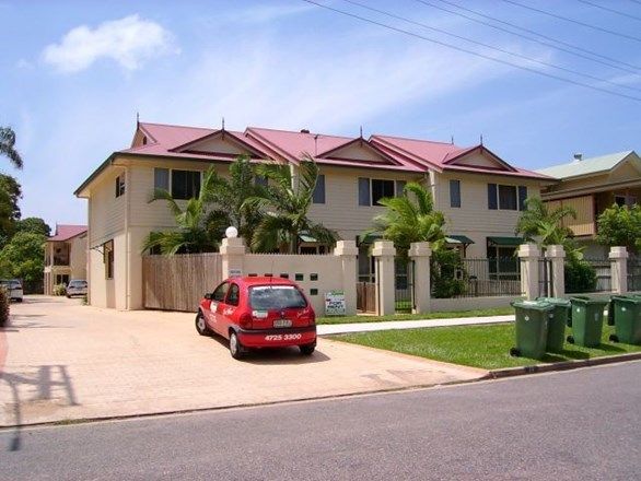 2 bedrooms Townhouse in 9/11 Albert Street CRANBROOK QLD, 4814