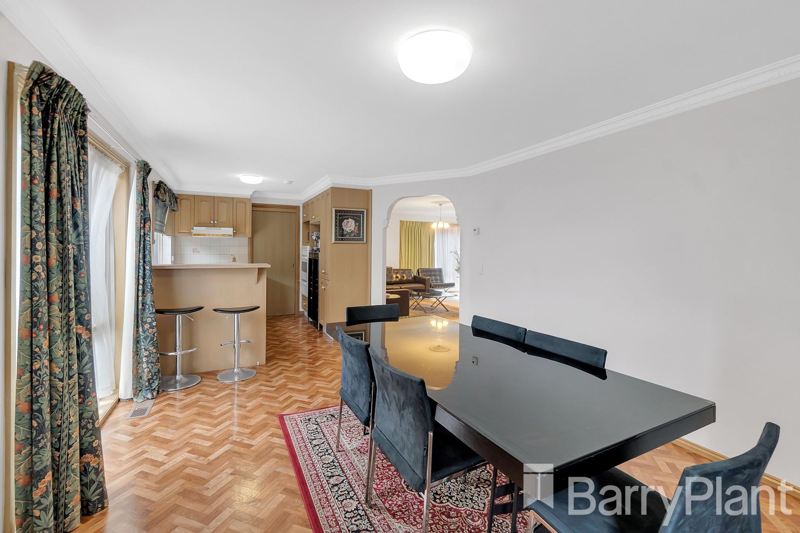 3/4 Edna Street, Mount Waverley VIC 3149, Image 1