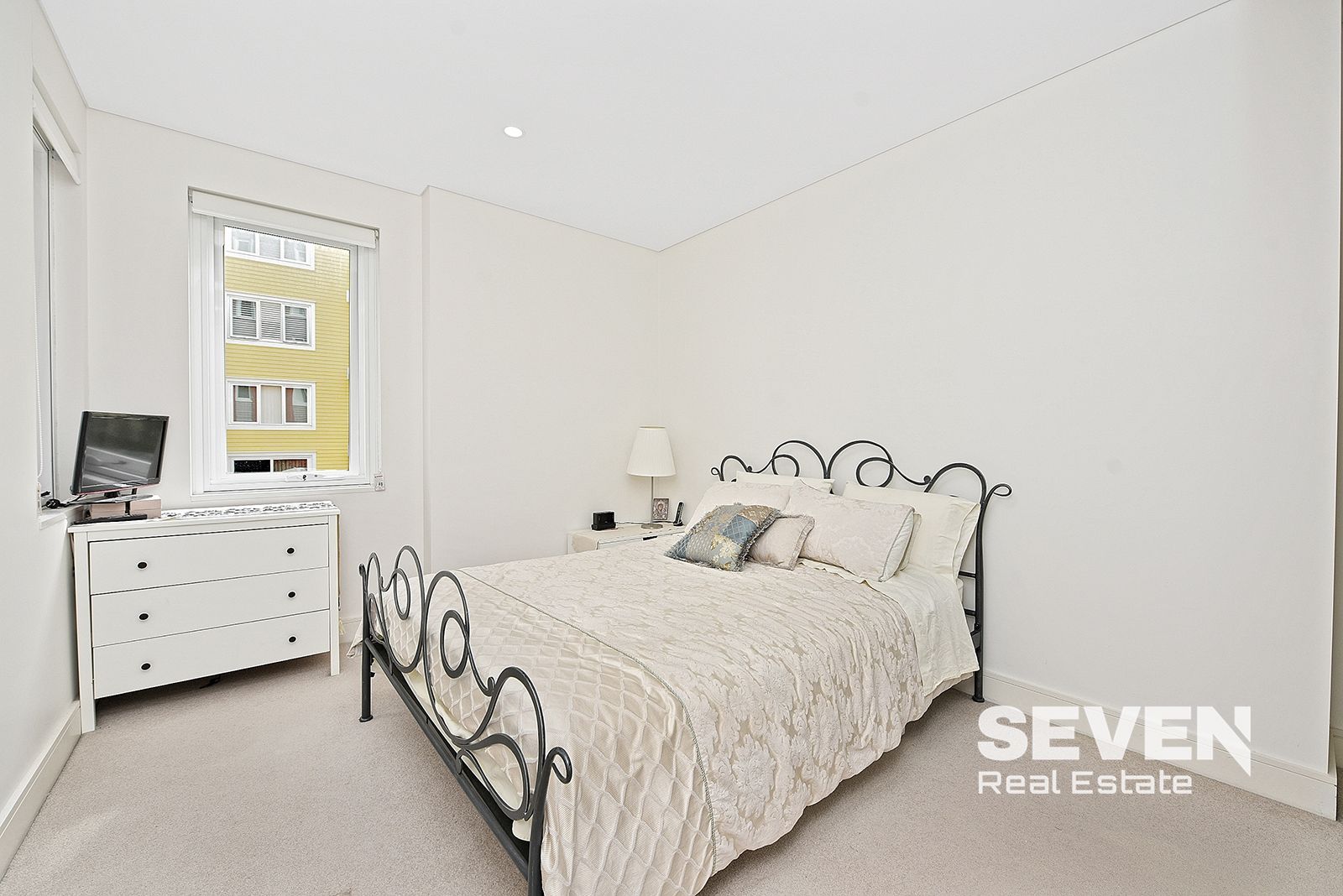 201/2 Palm Avenue, Breakfast Point NSW 2137, Image 1