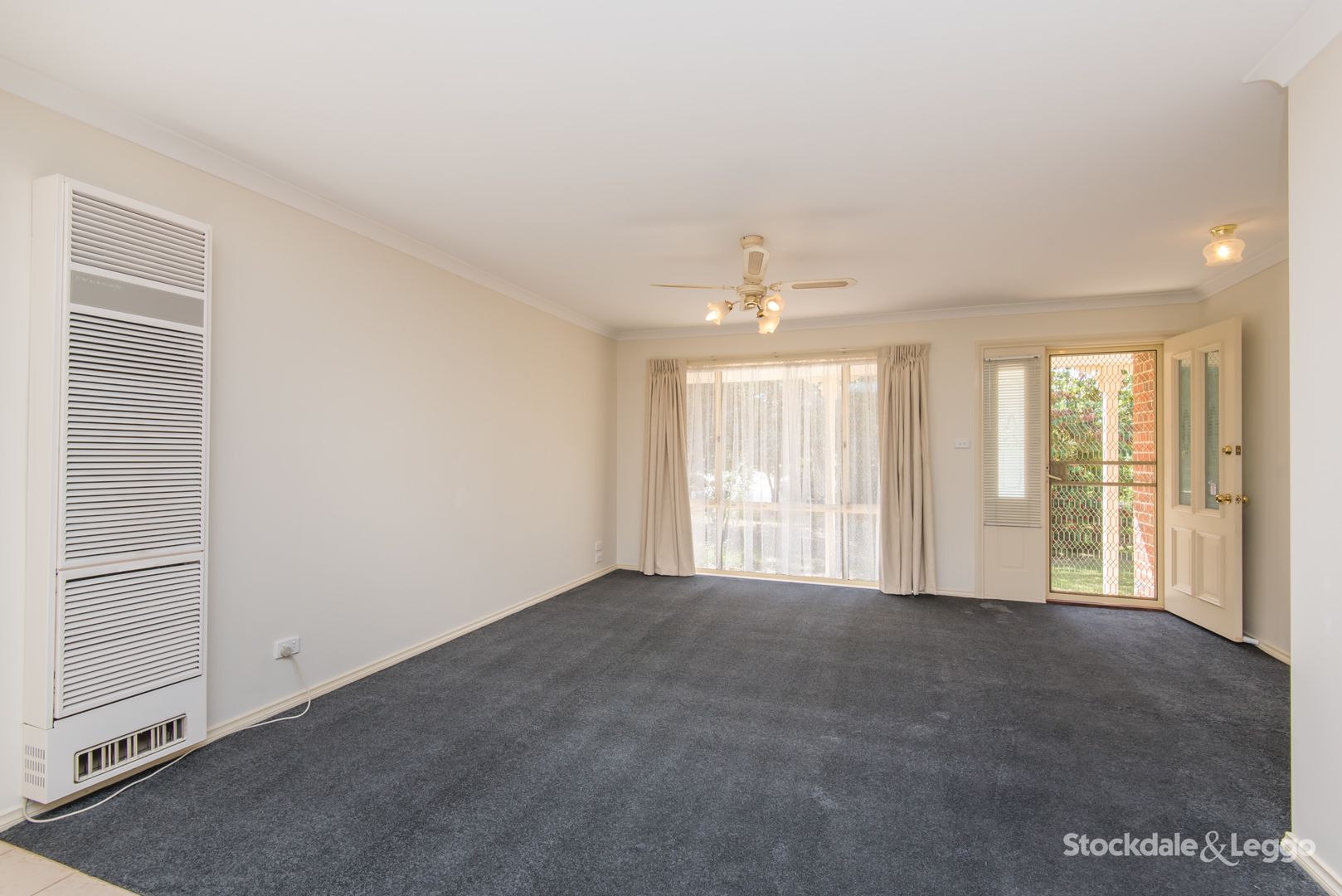 1/17 Menzies Crescent, Shepparton VIC 3630, Image 2