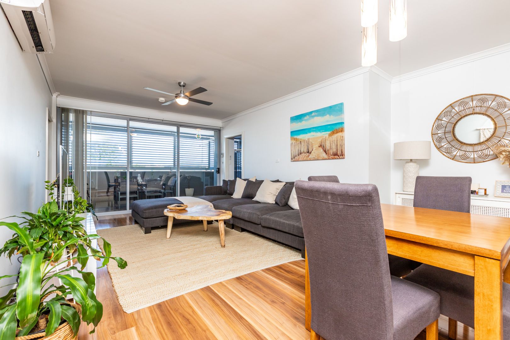 Unit 10/635-637 Pacific Highway, Belmont NSW 2280, Image 2