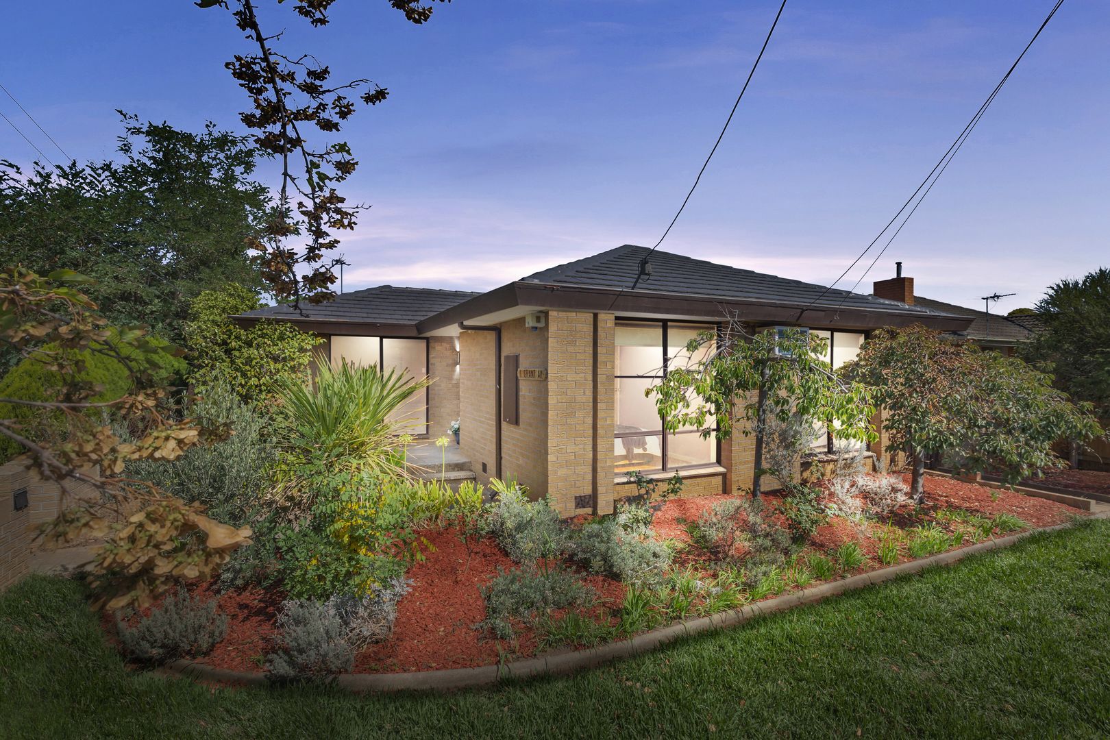 4 bedrooms House in 1 Grant Avenue WERRIBEE VIC, 3030